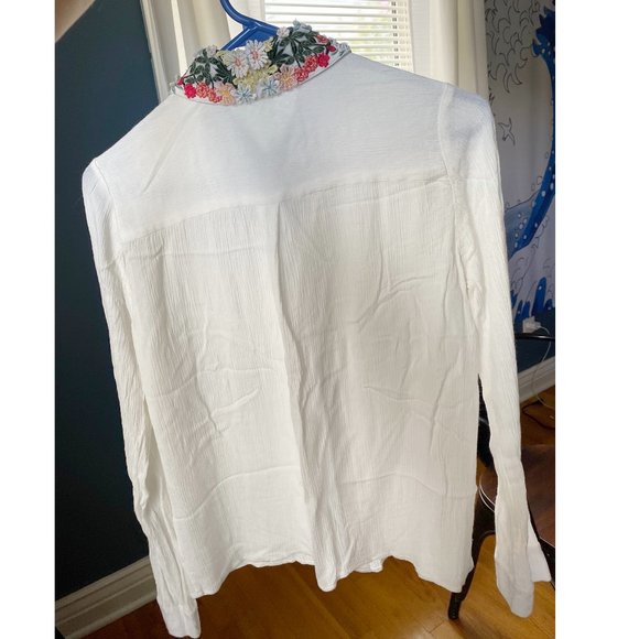 Alice + Olivia White Blouse with Floral Embroidery - Picture 7 of 8